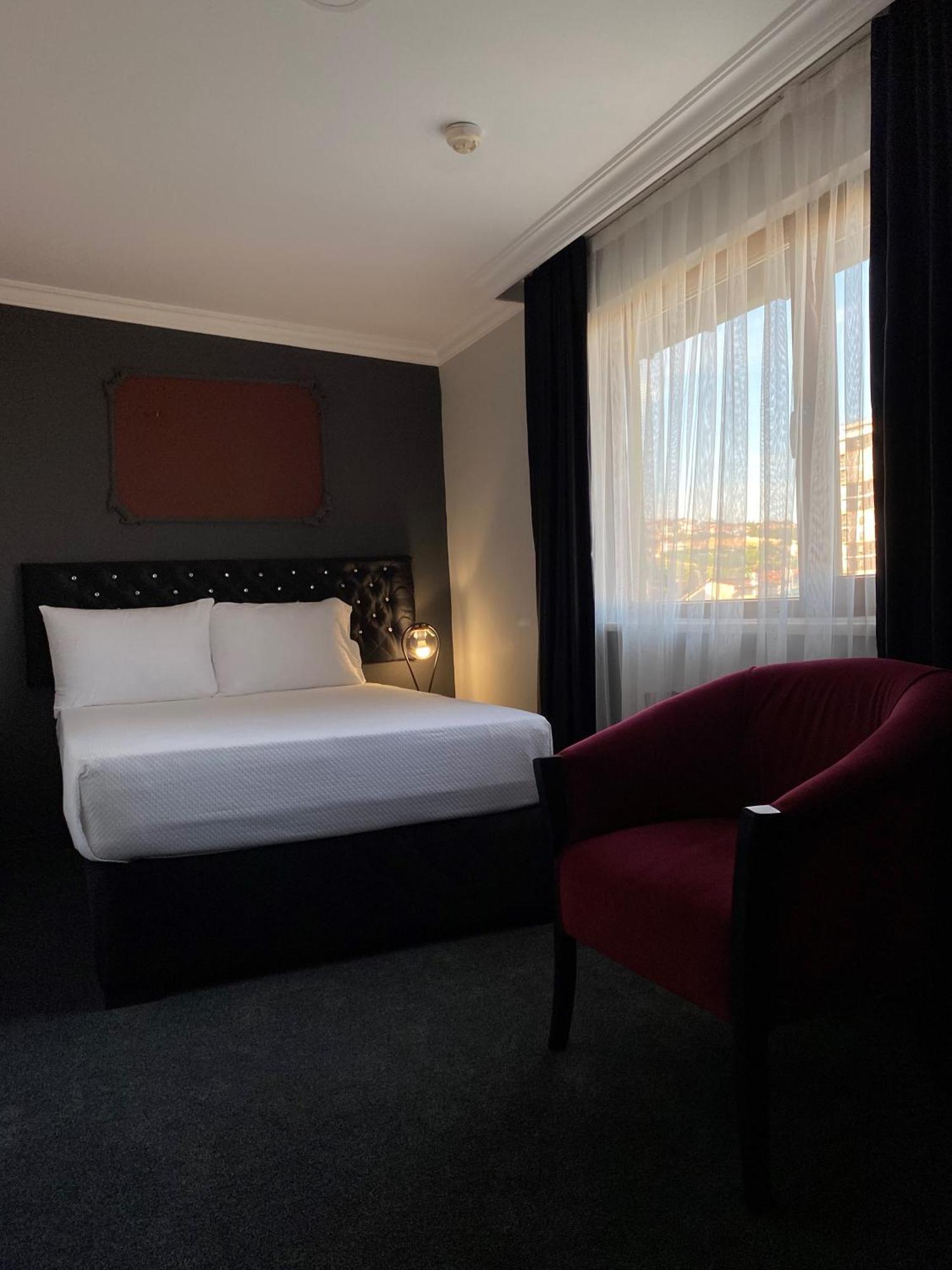 Respiro Park Hotel Бююкчекмедже Экстерьер фото
